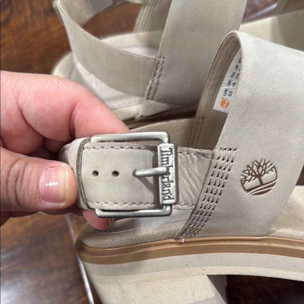 Timberland Cream Platform Sandals - Picture 7 of 8